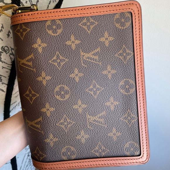 Louis Vuitton Monogram Dauphine Mini - Picture 5 of 14